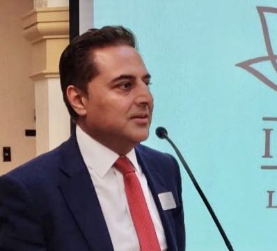 A Legacy of 5‑Star Service: Why Clients Trust Vinay Tanna